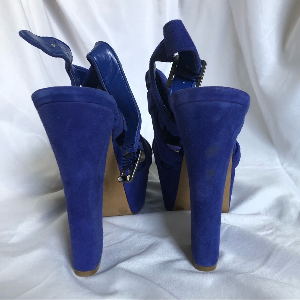 Blue Suede Heels; Jessica Simpson - Picture 4 of 5